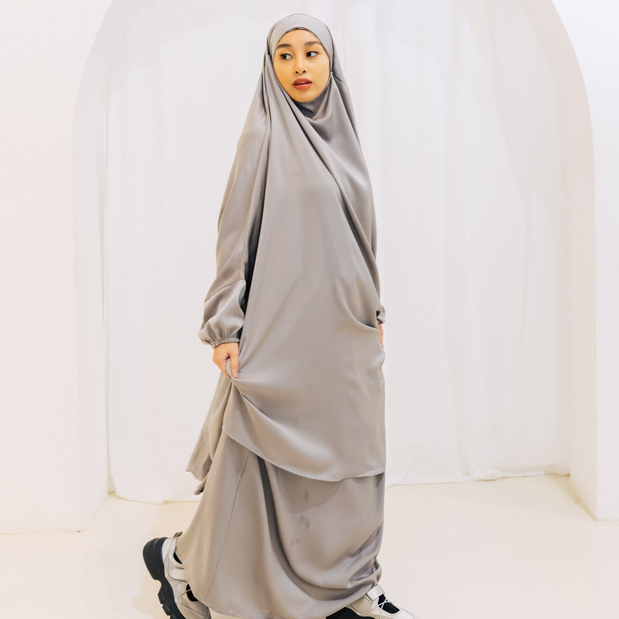 French Jilbab Two Piece with Elastic Cuff GREY