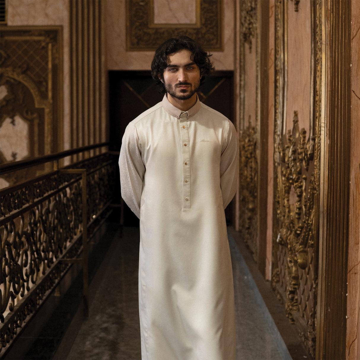 Lawung Al-Ameer Thobes AAR2667