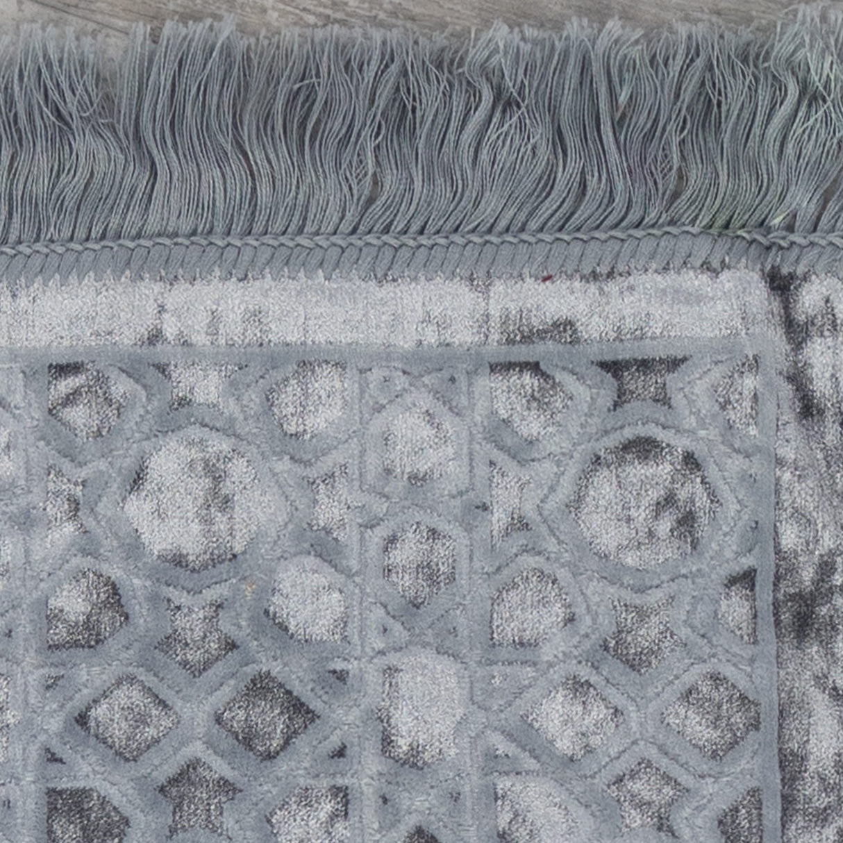 Luxurious Prayer Mat Mihrab (70 X 115cm)