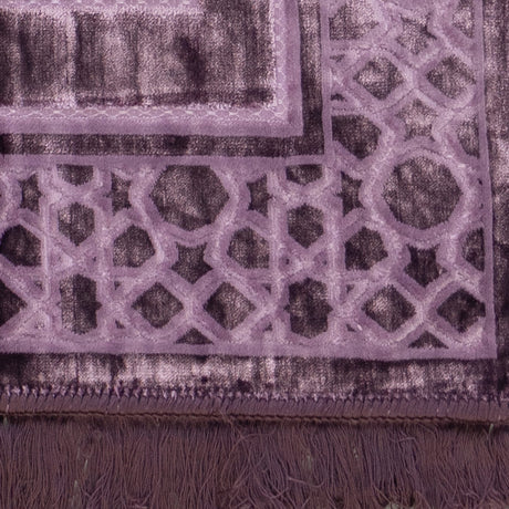 Luxurious Prayer Mat Mihrab (70 X 115cm)