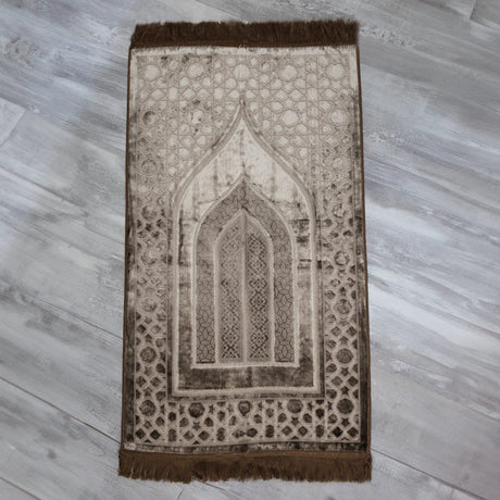Luxurious Prayer Mat Mihrab (70 X 115cm)