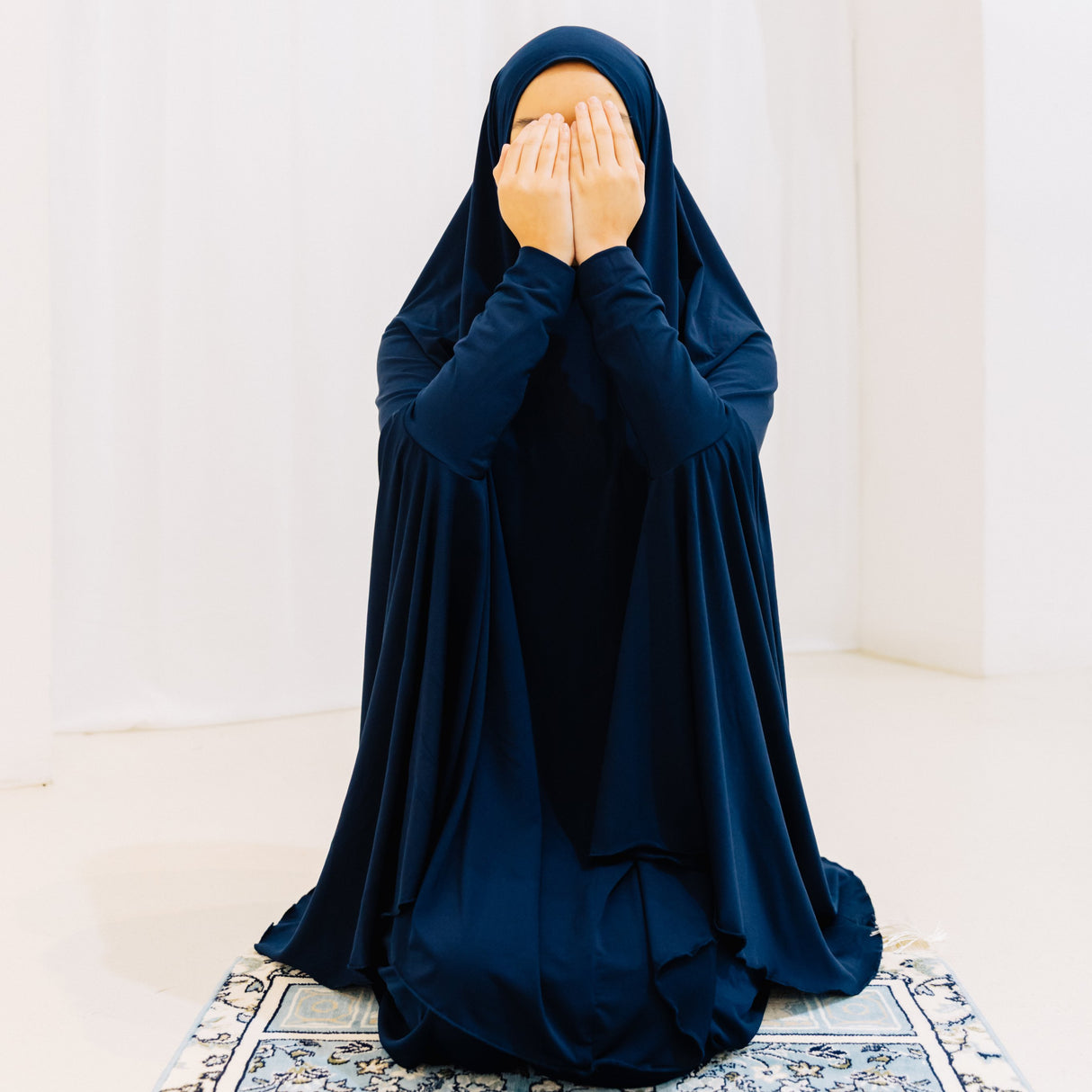 Premium Jilbab Sleeved Navy