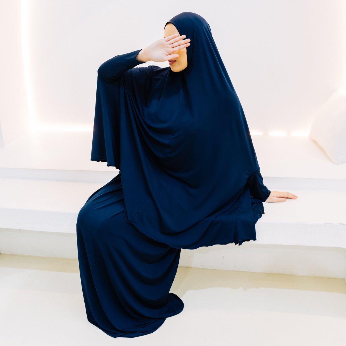 Premium Jilbab Sleeved Navy