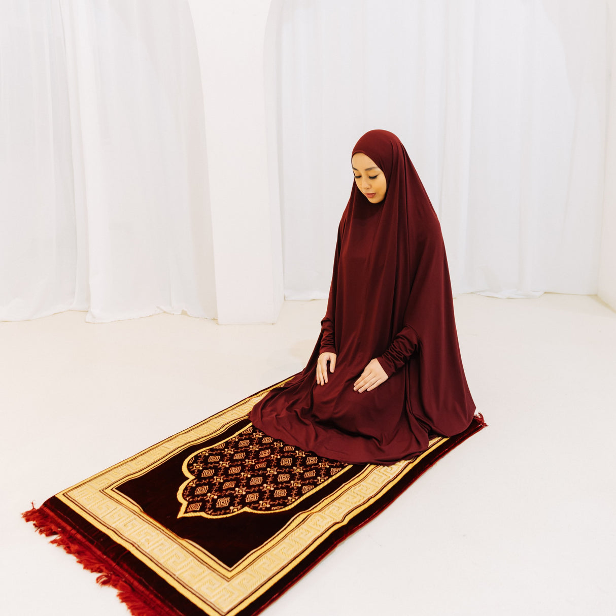 Premium XL Jilbab Sleeved MAROON