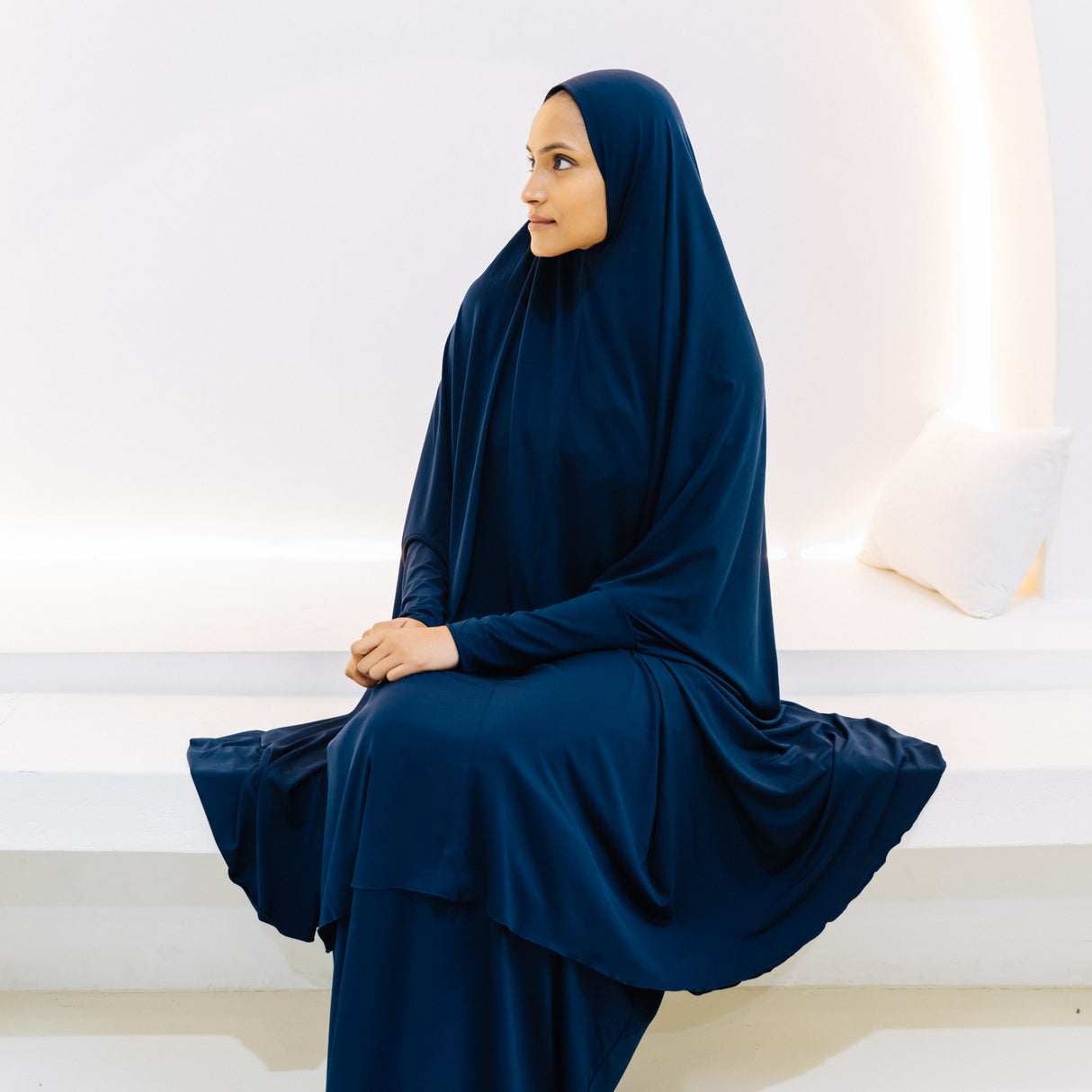 Premium XL Jilbab Sleeved NAVY
