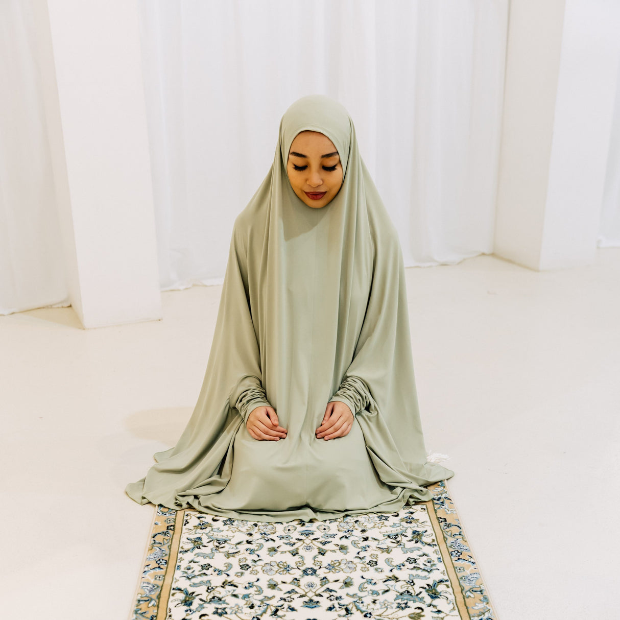 Premium Jilbab Sleeved LAUREL GREEN