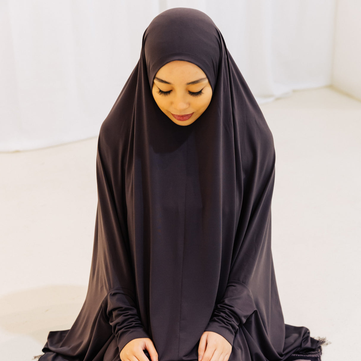 Premium Jilbab Sleeved Taupe