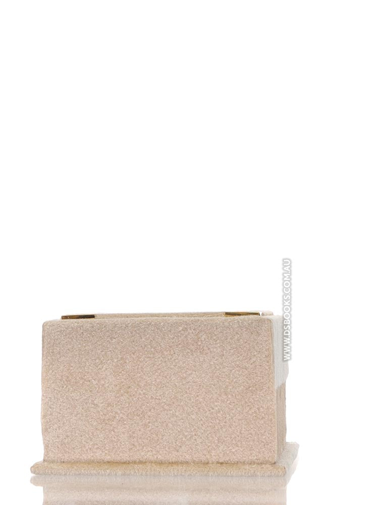 Cream Qur'an Velvet Gift Box