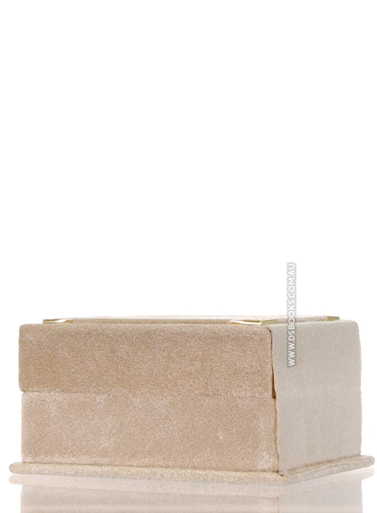Cream Qur'an Velvet Gift Box