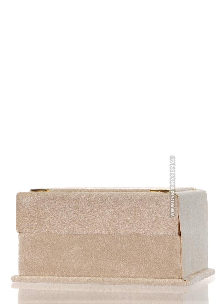 Cream Qur'an Velvet Gift Box