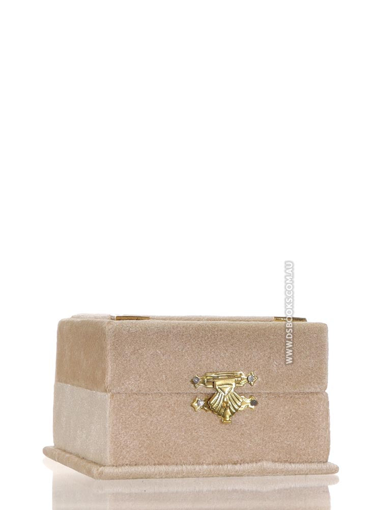 Cream Qur'an Velvet Gift Box