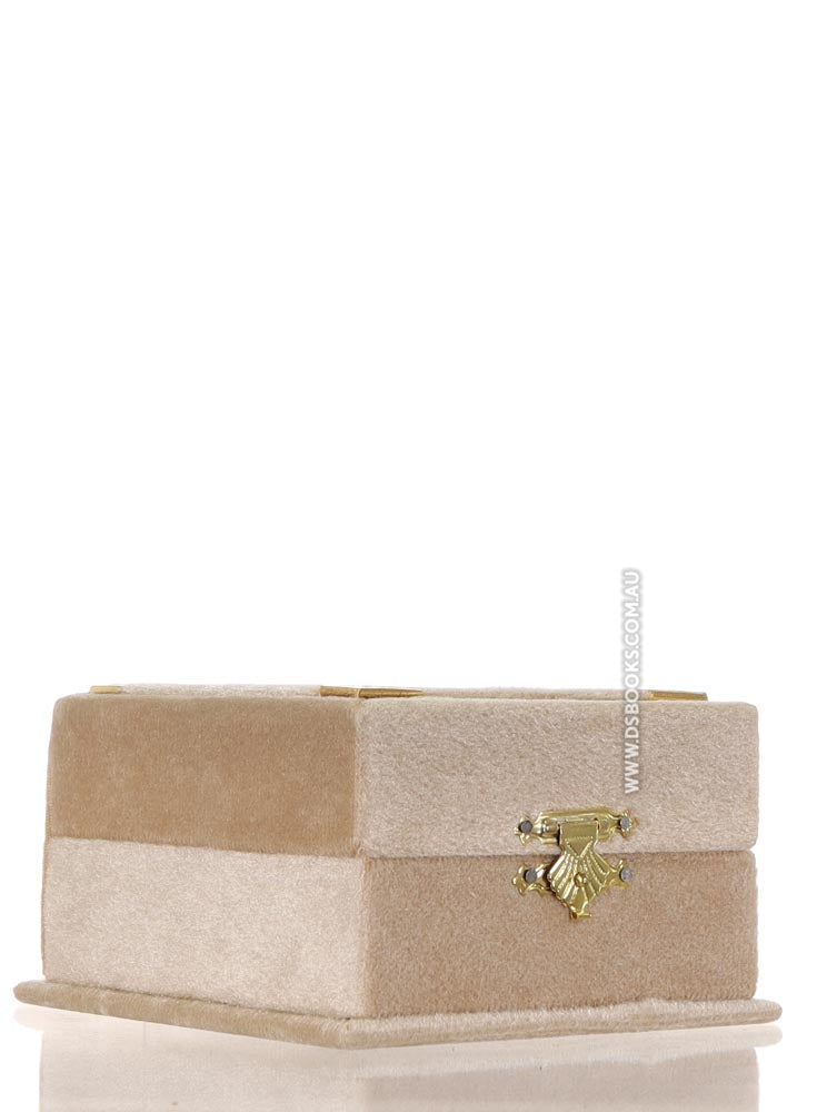 Cream Qur'an Velvet Gift Box