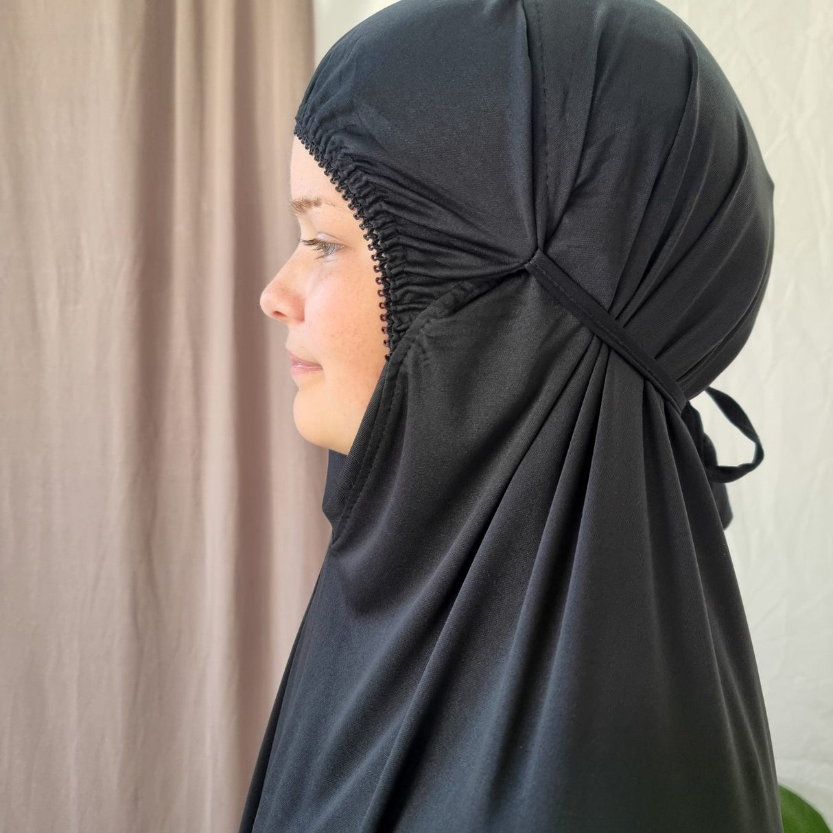 Elegant Prayer Clothes for Women with Lace