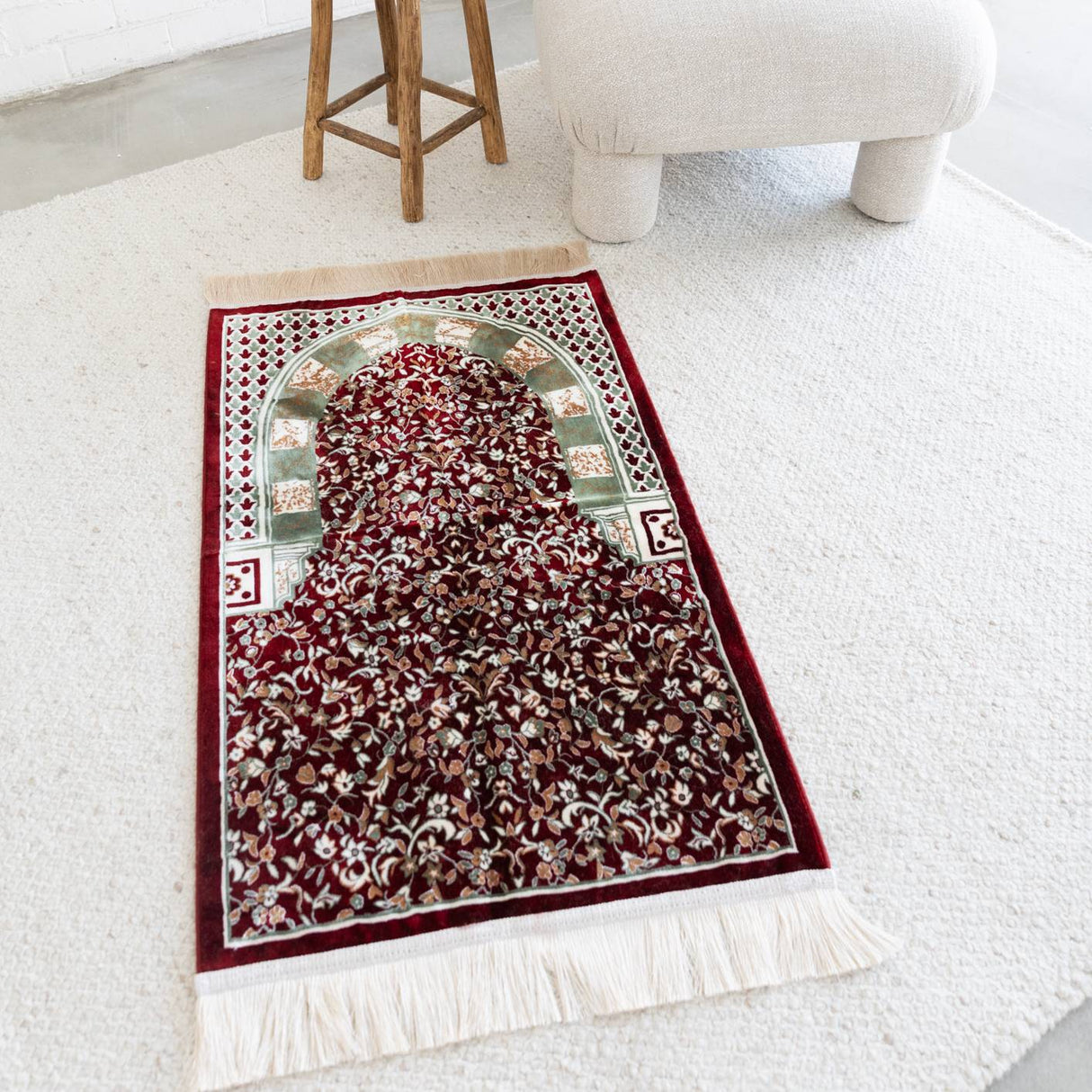 Ultra Plush Prayer Mat Mihrab (114 X 64cm)