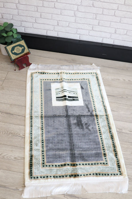 Ultra Plush Prayer Mat with Kaaba Motif 65 X 115cm