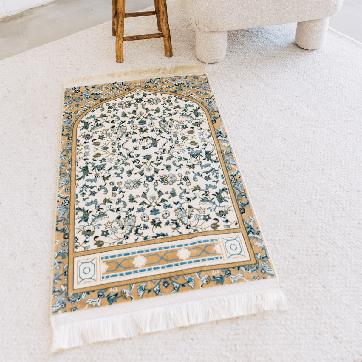 Made In Madinah Ultra Plush Prayer Mat - Cream