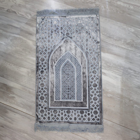 Luxurious Silk Prayer Mat Mihrab (70 X 115cm)